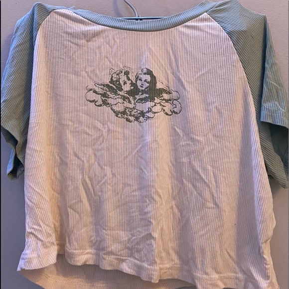 Cream and green baby-T - Picture 1 of 2